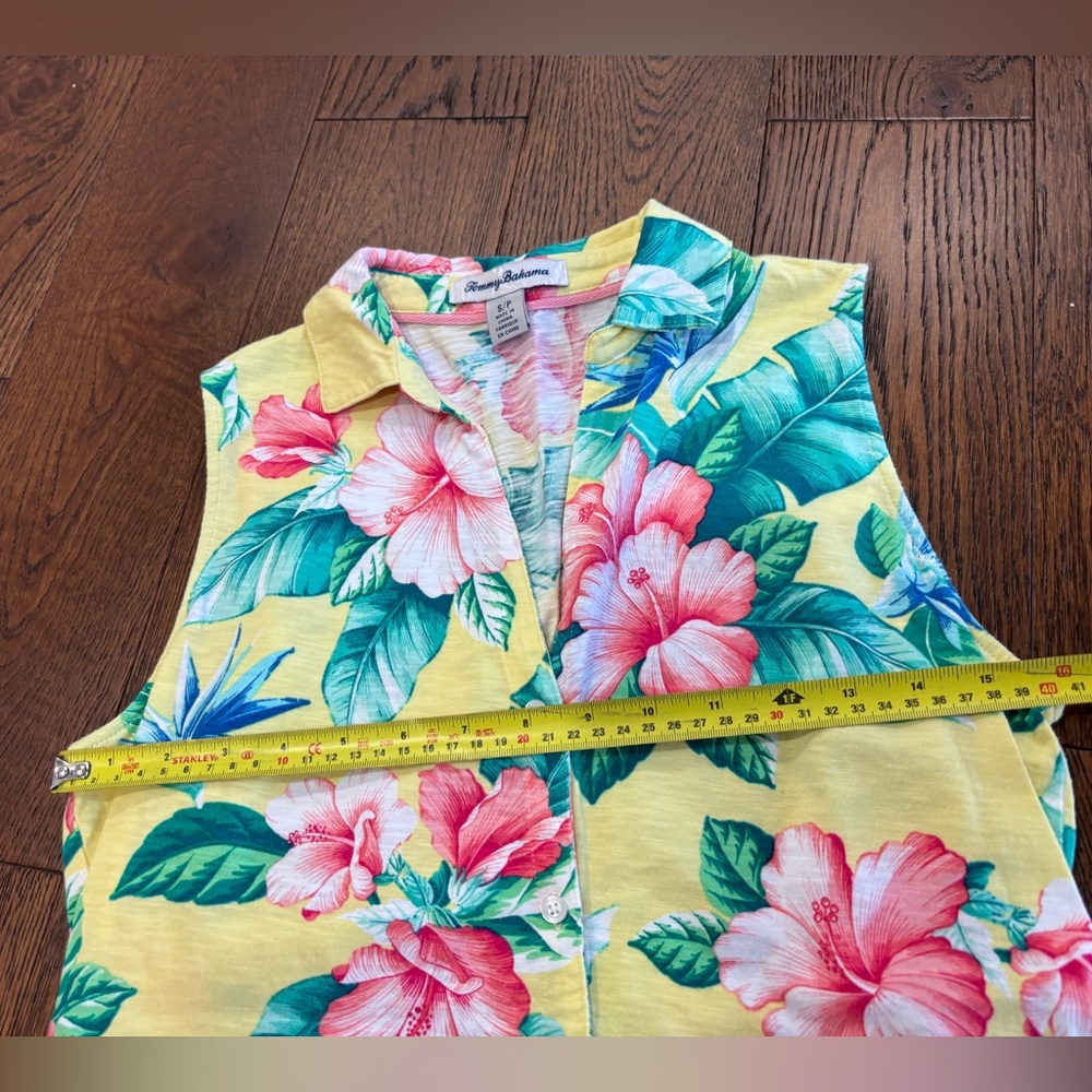 Tommy Bahama women's sleeveless blouse Small - Picture 2 of 11